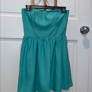green strapless dress